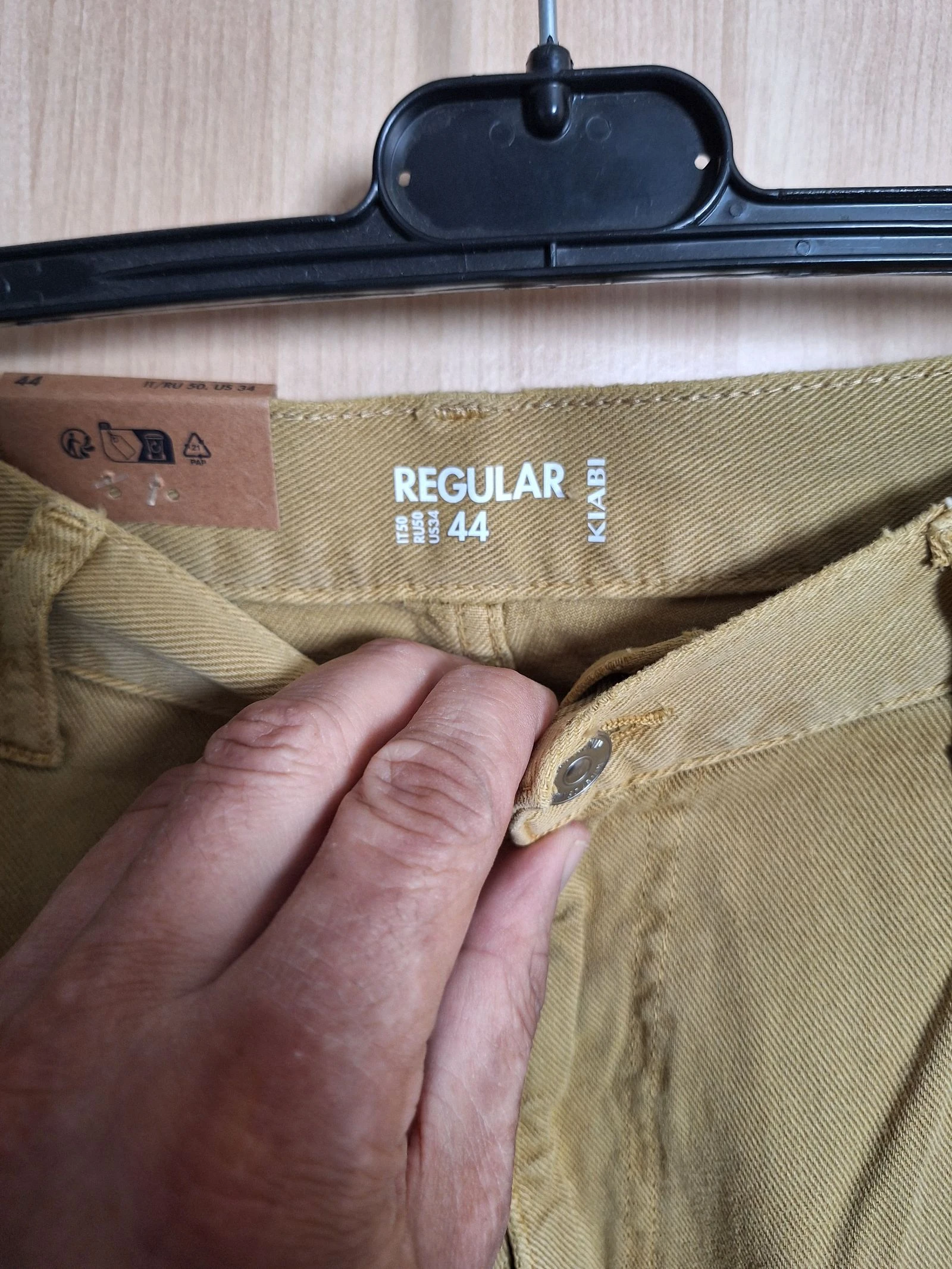 Calça regular Kiabi bege mostarda tamanho 44 nova com etiqueta – photo 4